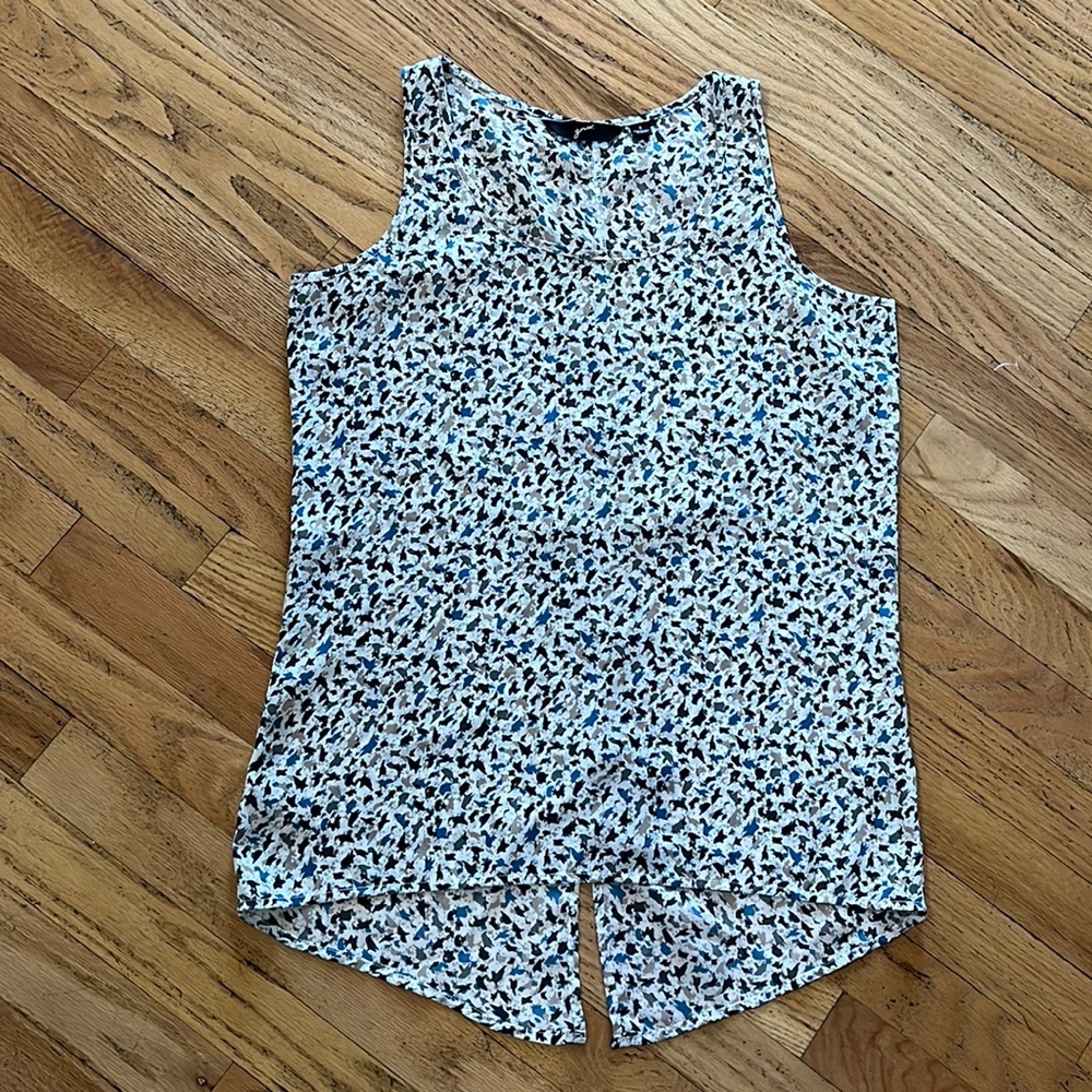GNW tank top